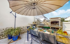 Amazing Home In Plouhinec With Wifi